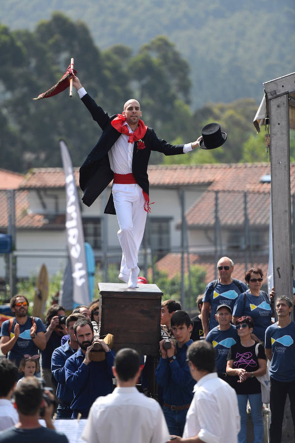 La villa costera acoge hoy la 27 edición de una celebración que tiene como objetivo «reivindicar que la escuela pública debe ser el eje del sistema educativo».