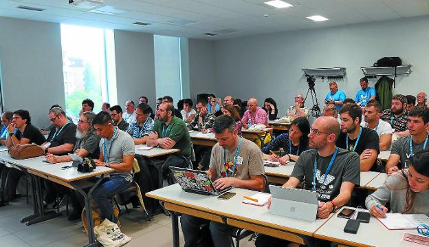 WordCamp Irun utilizó para sus conferencias y talleres las instalaciones de Mondragon Unibertsitatea en Palmera-Montero Gunea.
