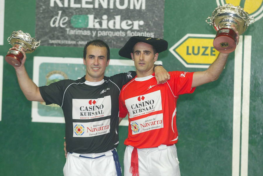 2007.- Final del Torneo Casino Kursaal de Remonte. Patxi Zeberio con la txapela de ganador y Koteto Ezkurra a su lado. 
