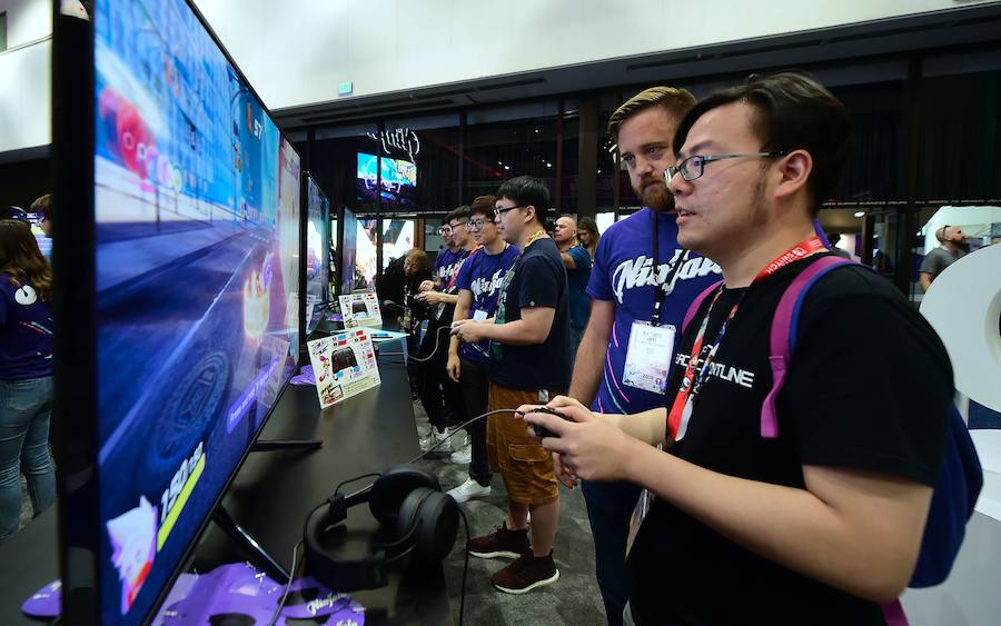 El «streaming» y otras vías de futuro para el sector de los videojuegos han sido protagonistas destacados en la feria E3, que cierra este jueves sus puertas en Los Ángeles.