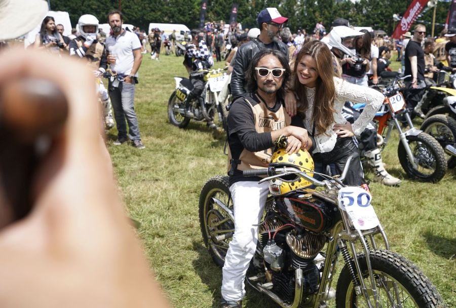 Dentro del hipódromo se ha desarrollado la prueba 'Flat Track', una carrera disputada en circuito de tierra cuya agresividad deja fuera los menos valientes. 
