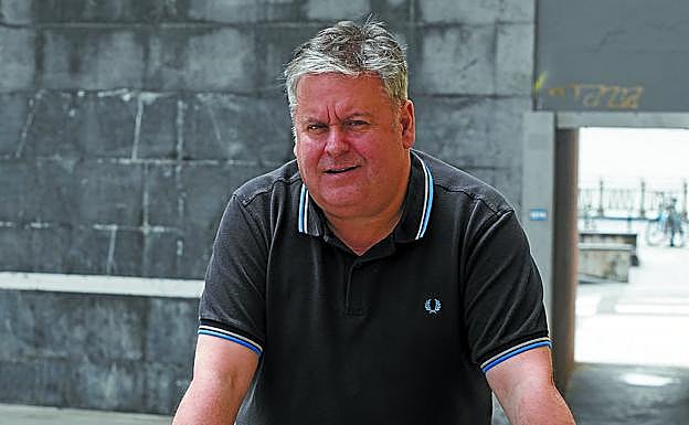 Iñaki Galdos, en el frontón de Sagüés.