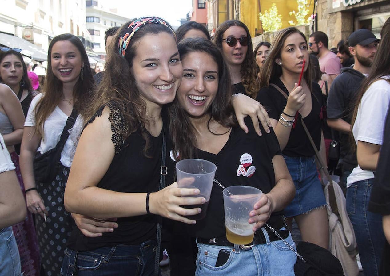 La comida de cuadrillas y diferentes actividades sirvieron de aperitivo para el arranque de las fiestas