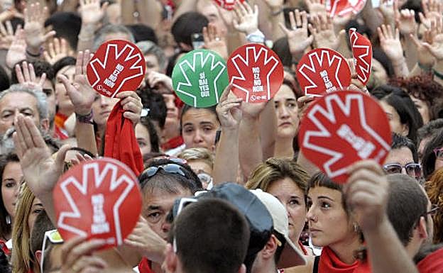 El Ayuntamiento de Pamplona llama a las mujeres a «llenar las calles» en San Fermín
