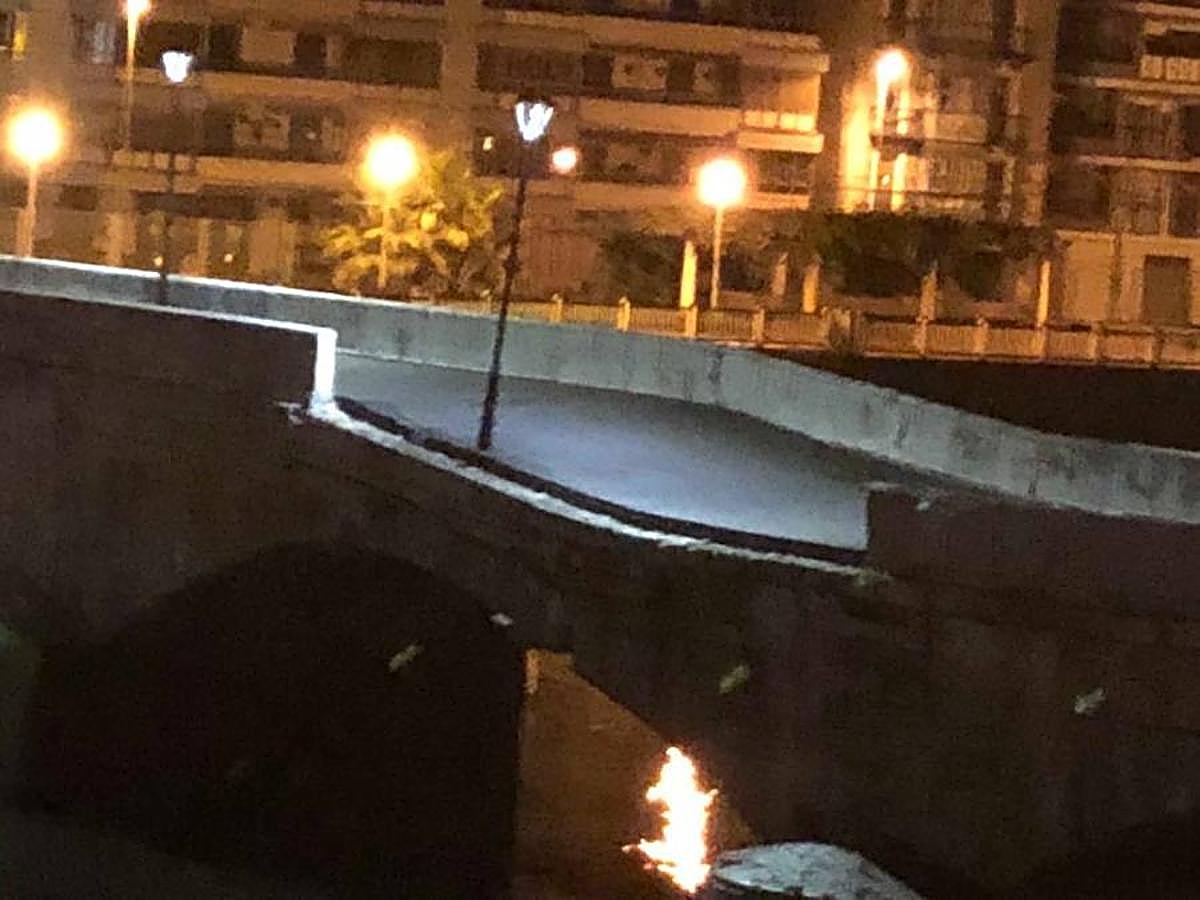 El suceso se ha producido a las cinco y cuarto de la mañana, sin que se haya registrado heridos