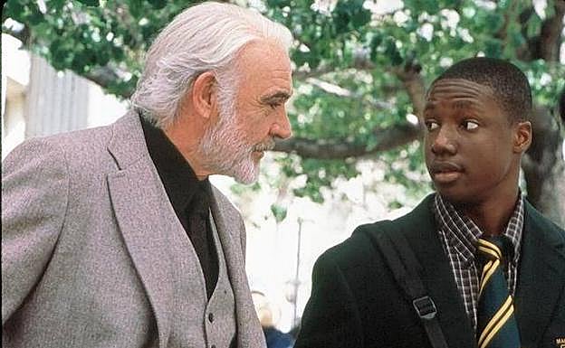 Imagen principal - Escenas de tres películas de Gus Van Sant: Descubriendo a Forrester (2000) con Sean Conery, 'Elephant' (2003) y 'El indomable Will Hunting' (1997) con Robin Williams y Matt Damon. 