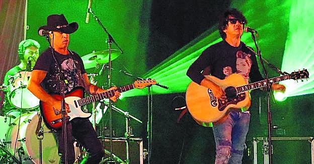 Referencias. La Guardia (en la imagen) y La Frontera tocarán mañana a partir de las 23.00 horas en el escenario de la plazoleta.