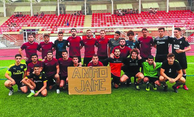 Apoyo. Los equipos se solidarizaron con Jaime Gabilondo tras la muerte de su padre, el popular 'Purito'.
