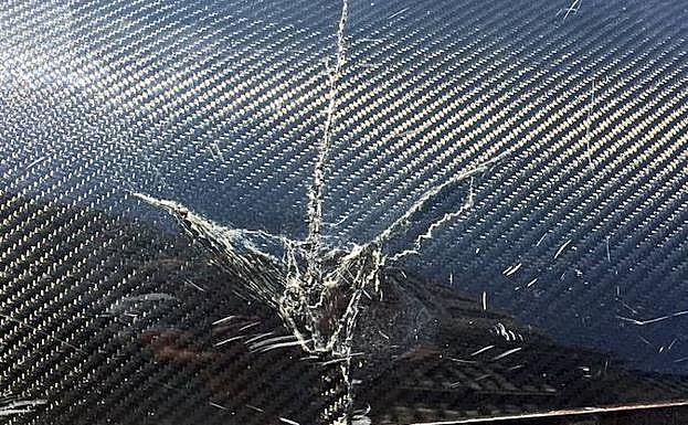 Estado en el que ha quedado la piragua de Maialen Chourraut.