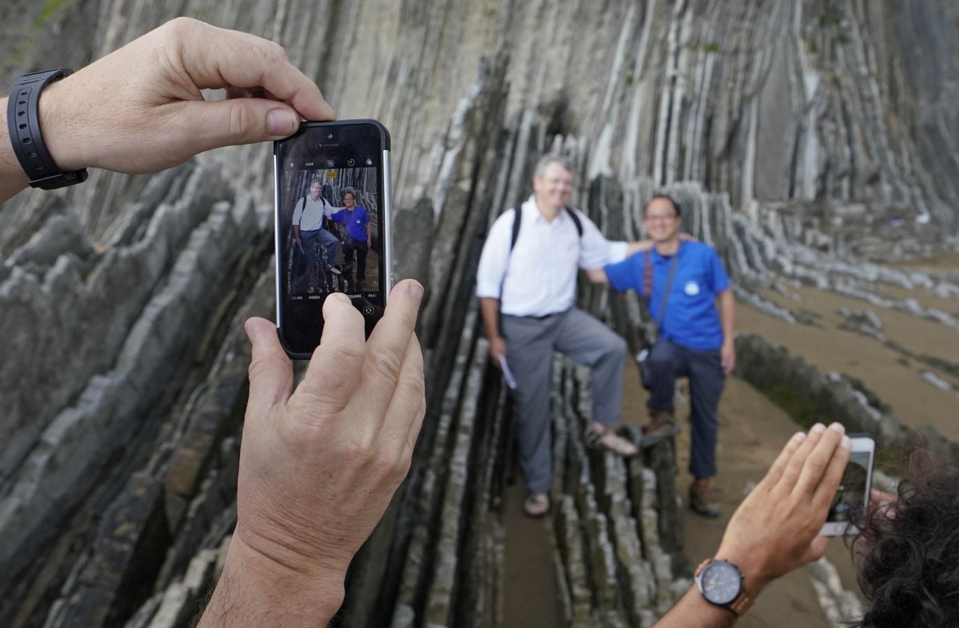 Cuatro años después de su primer proceso de revalidación, superado de manera contundente con una 'tarjeta verde', el Geoparque de la Costa Vasca acoge a evaluadores internacionales de la Unesco para determinar si continúa como Geoparque Mundial de la Unesco por un período de otros cuatro años.