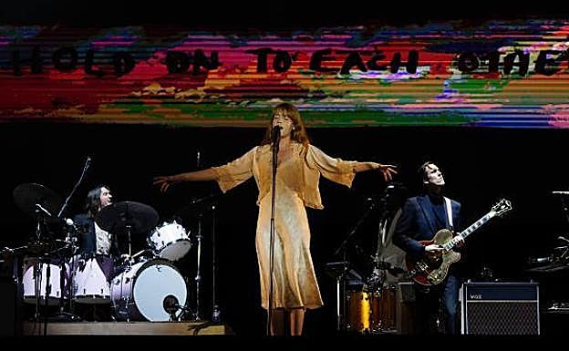 Florence Welch, durante el concierto.