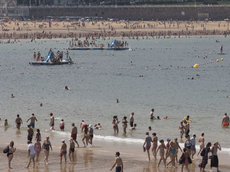 El Departamento vasco de Seguridad ha activado el aviso amarillo por lluvias para la noche del domingo 15 de julio. Además, activa la alerta naranja por intensas lluvias para el lunes.