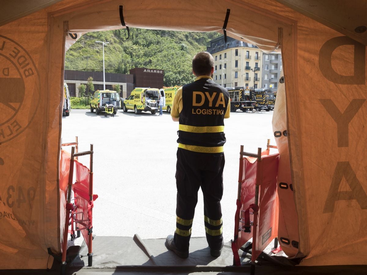 La DYA de Gipuzkoa ha celebrado su 45 aniversario con diferentes actividades en la explanada de Sagües