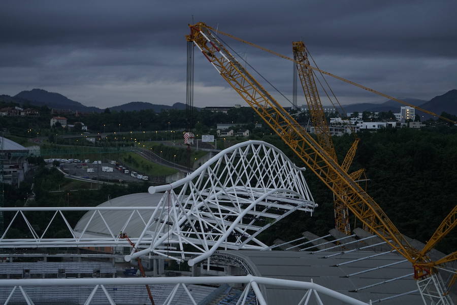 La previsión es que la megaestructura que caracterizará al estadio quede configurada a mediodía