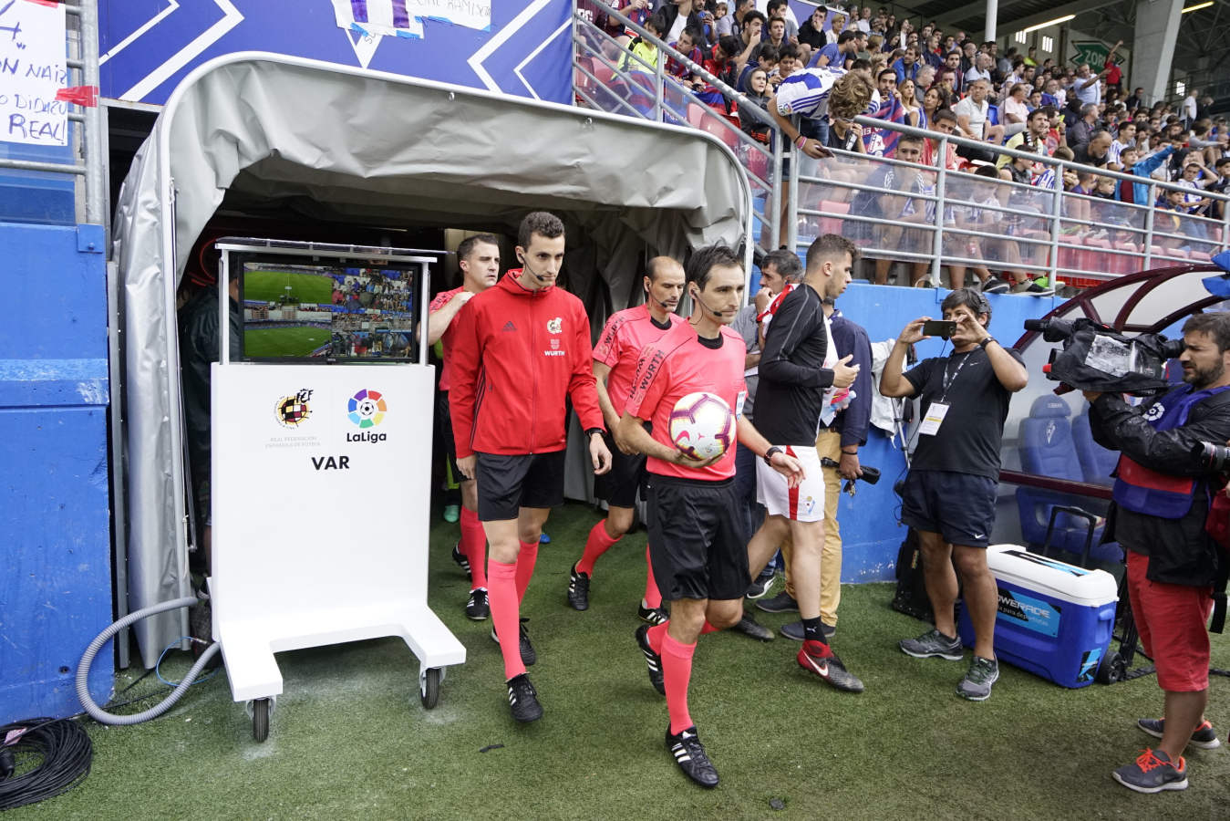 La pretemporada ya ha arrancado y con ella los amistosos. Este viernes el Eibar y la Real Sociedad se enfrentan en Ipurua. 