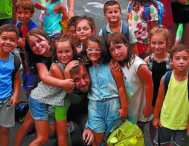 Buen ambiente en las colonias de Lezo