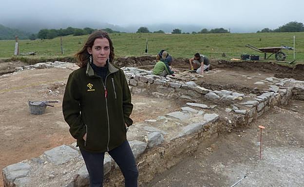 Oihane Mendizabal, Zalduako aztarnategian.