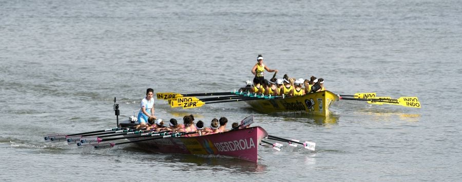 Las bateleras consiguen su séptima victoria consecutiva superando en siete segundos a Orio.