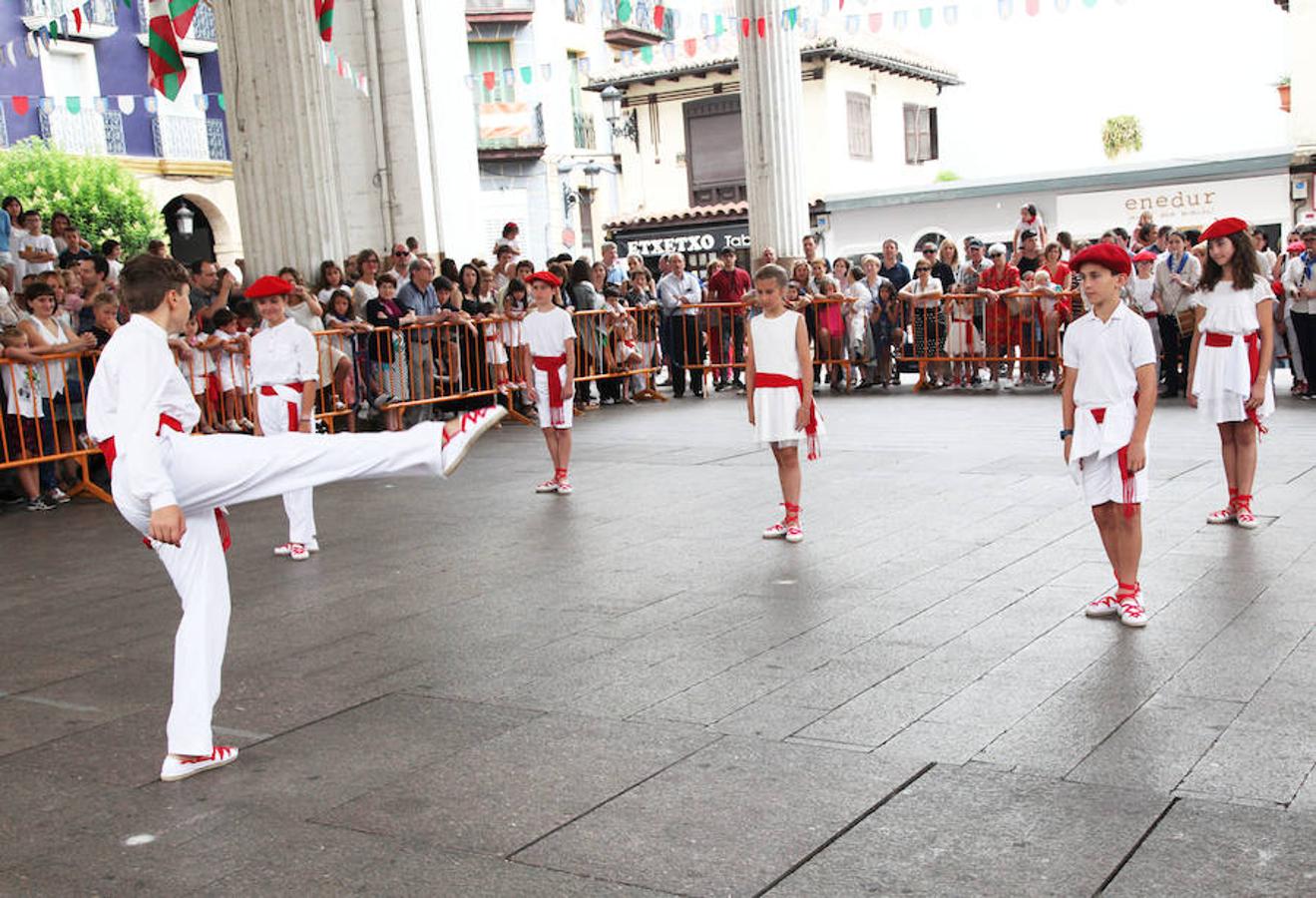 ras los festejos infantiles, la localidad se mete de lleno en las fiestas santaneras del 750 aniversario de la villa