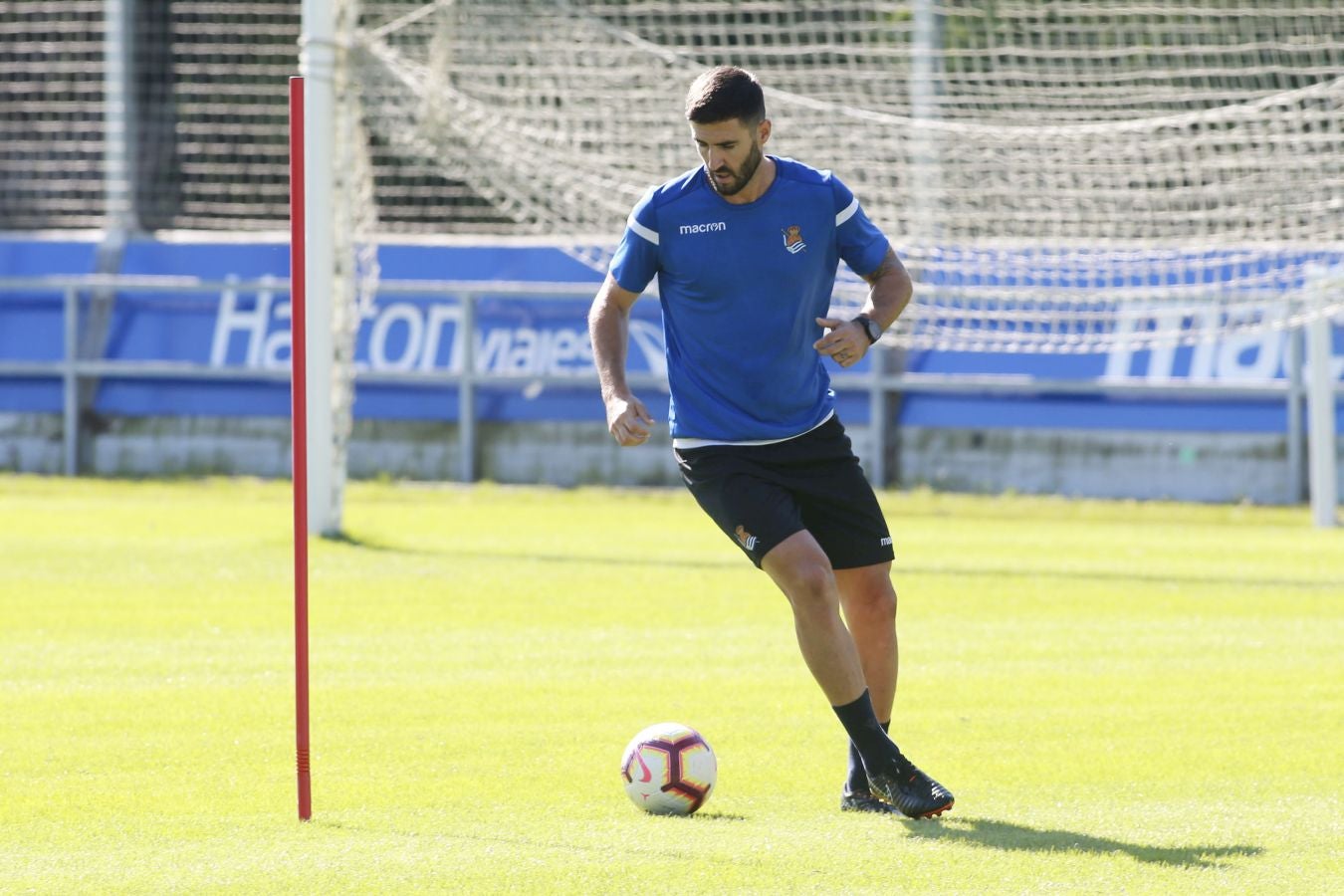 El mexicano ha retomado los entrenamientos tras disfrutar de unos días de descanso consesuados con la Real Sociedad al haber participado en el Mundial