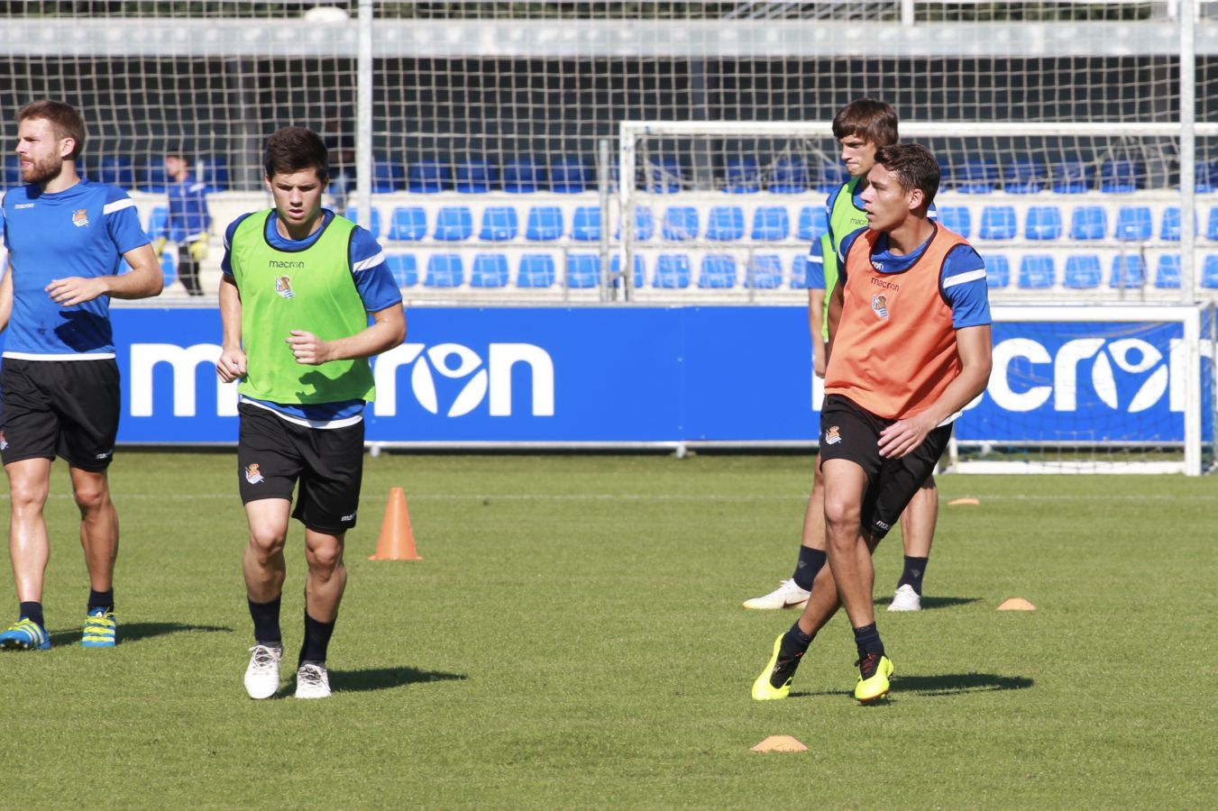 El mexicano ha retomado los entrenamientos tras disfrutar de unos días de descanso consesuados con la Real Sociedad al haber participado en el Mundial