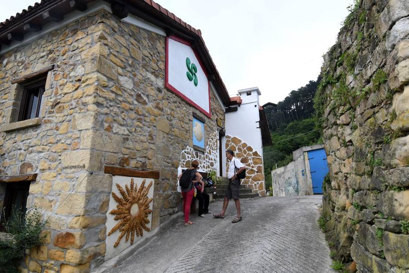 Cada vez son más los peregrinos que escogen el Camino del Norte para llegar hasta Santiago de Compostela
