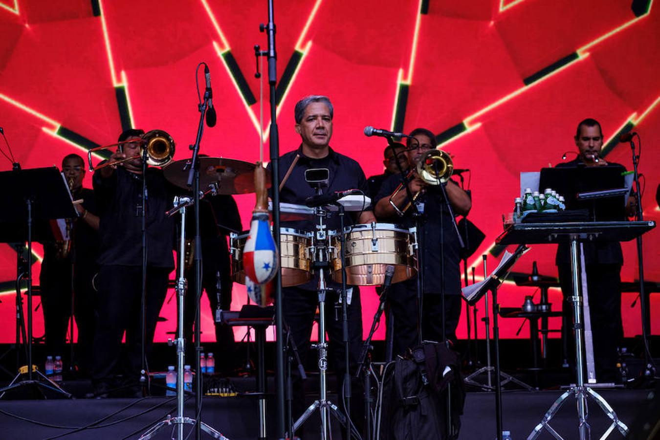 La estrella de esta apertura del Festival de Jazz de San Sebastián interpretó muchos de los clásicos que han brotado de su pluma durante casi medio siglo de poesía