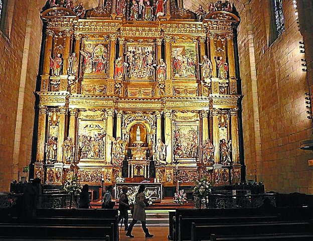 «El retablo de la parroquia del Juncal es impresionante».
