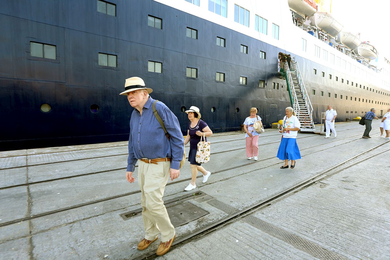 El lujoso Saga Pearl II ha atracado en el puerto de Pasaia este jueves 2 de agosto