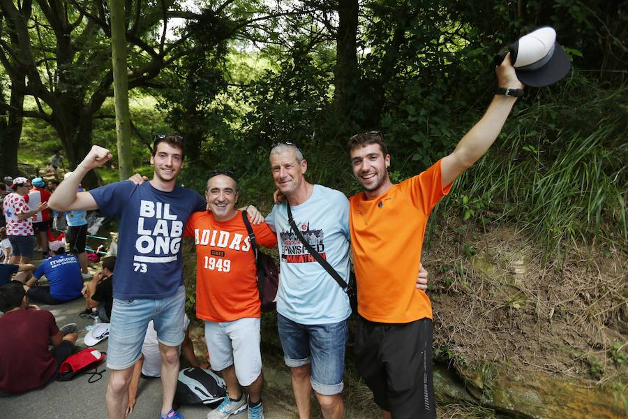 Un gran ambiente en la subida final de la clasica San Sebastián 2018, a los ciclistas no les faltará apoyo