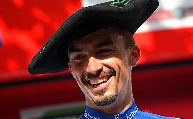 Alahilippe con la txapela de la Clásica San Sebastián 2018. 