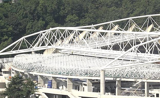 Montada la estructura de la cubierta del nuevo Anoeta