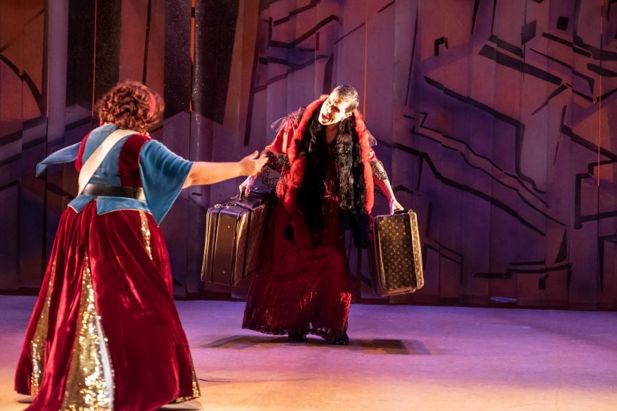 Paolo Arrivabeni dirige esta producción que se estrenó en mayo en Buenos Aires y transmite «las ganas de vivir queda la música de Rossini» 