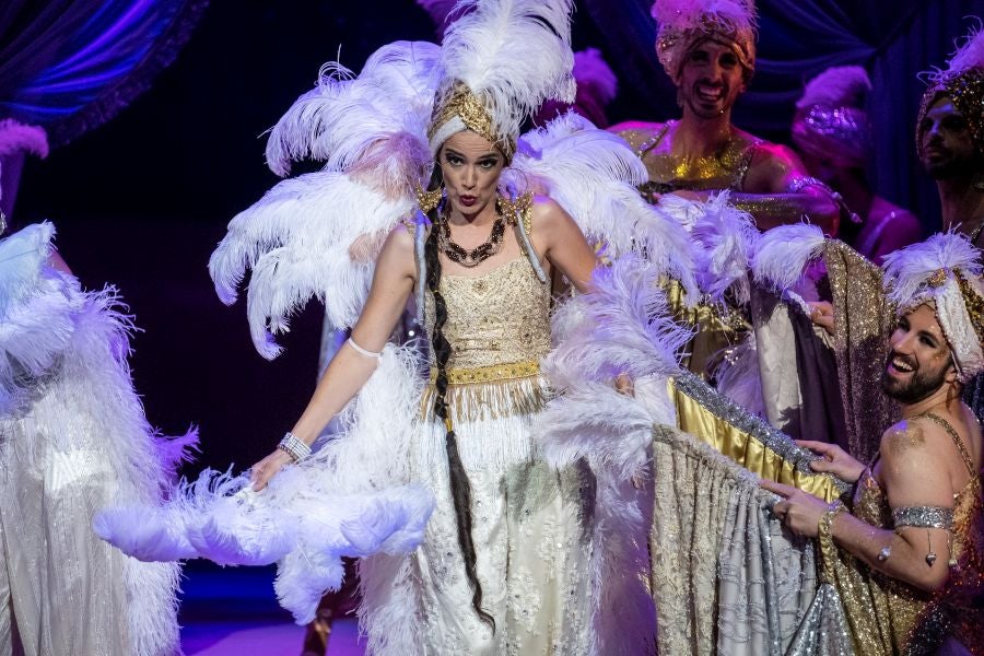 Paolo Arrivabeni dirige esta producción que se estrenó en mayo en Buenos Aires y transmite «las ganas de vivir queda la música de Rossini» 