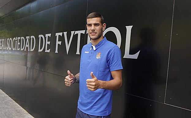 Theo firma y viaja a Alemania con la Real Sociedad