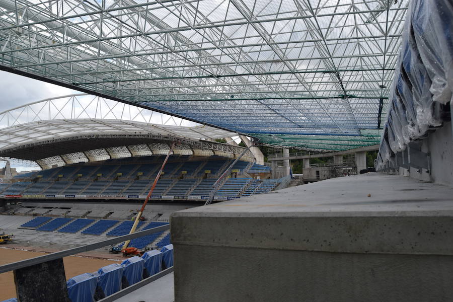 El estadio de Anoeta ya muestra en buena parte cómo estará el día de su reapertura, el 15 de septiembre, ante el F.C. Barcelona