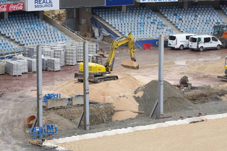 A poco menos de un mes de su reestreno, las obras del estadio de Anoeta presentan grandes avances en los últimos días. Todo estará listo para el Real Sociedad - F.C. Barcelona del próximo 15 de septiembre.
