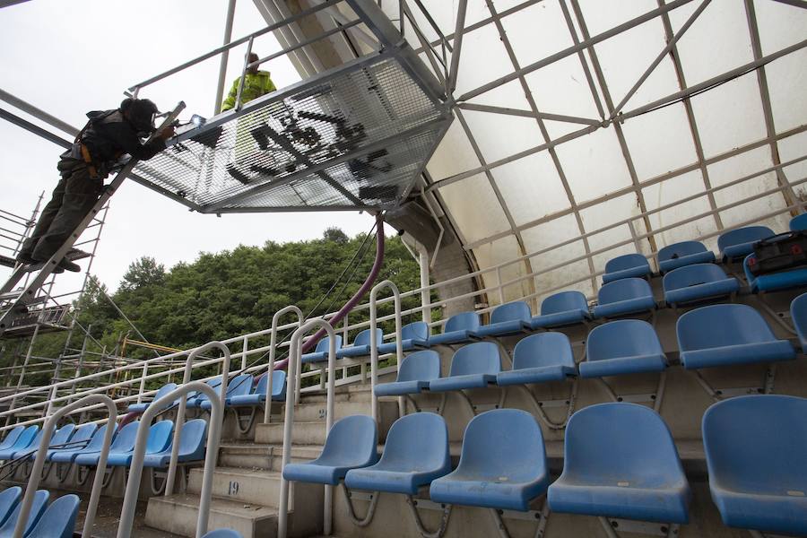 A poco menos de un mes de su reestreno, las obras del estadio de Anoeta presentan grandes avances en los últimos días. Todo estará listo para el Real Sociedad - F.C. Barcelona del próximo 15 de septiembre.