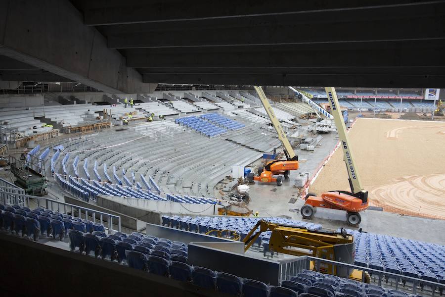 A poco menos de un mes de su reestreno, las obras del estadio de Anoeta presentan grandes avances en los últimos días. Todo estará listo para el Real Sociedad - F.C. Barcelona del próximo 15 de septiembre.