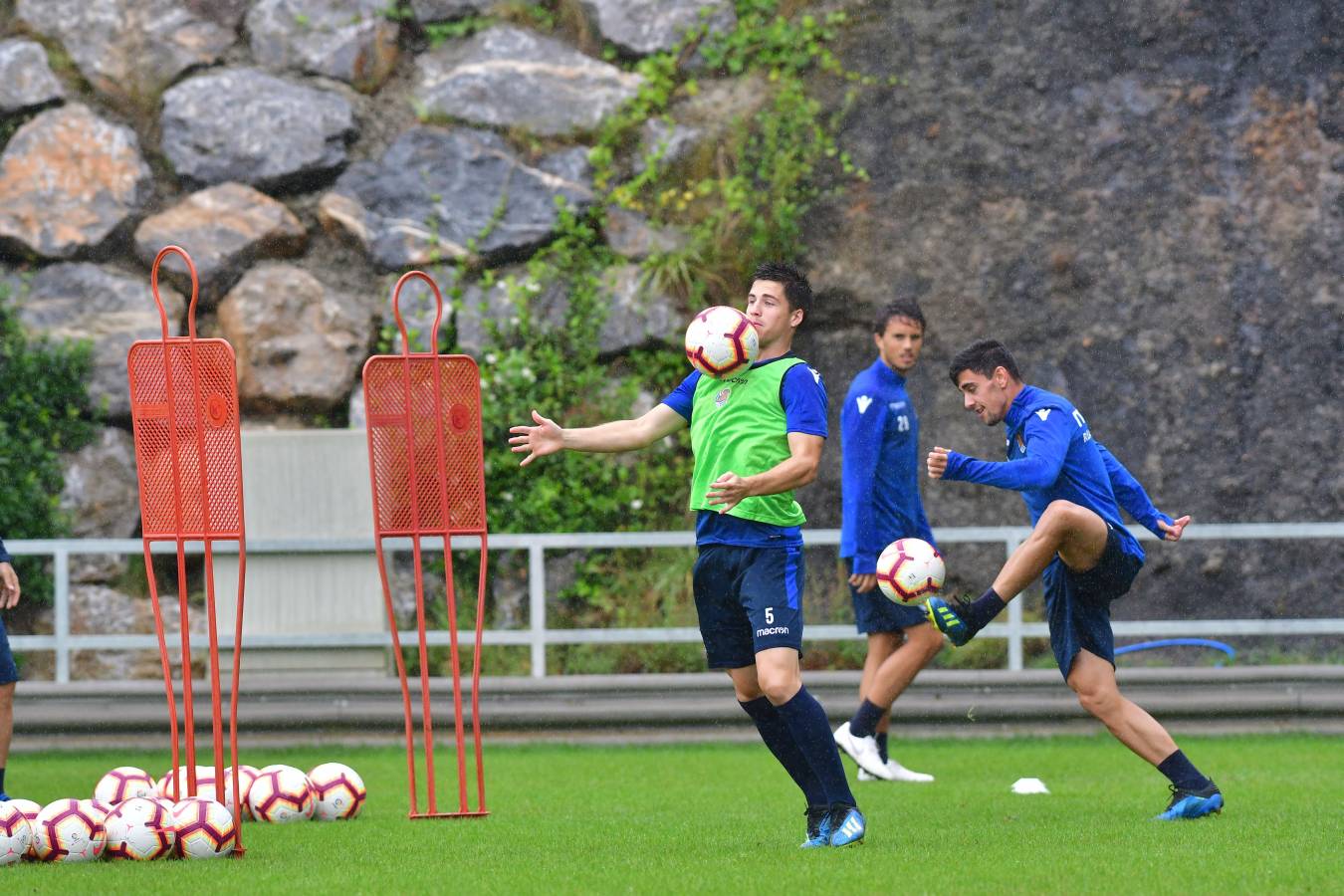 Garitano ha dirigido la última sesión de la Real Sociedad antes de visitar al Villarreal en el que será el primer partido liguero.