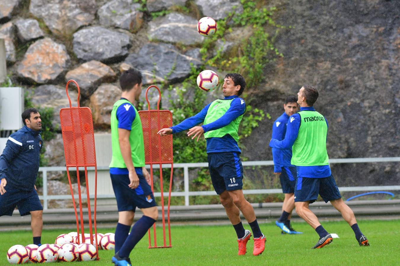 Garitano ha dirigido la última sesión de la Real Sociedad antes de visitar al Villarreal en el que será el primer partido liguero.