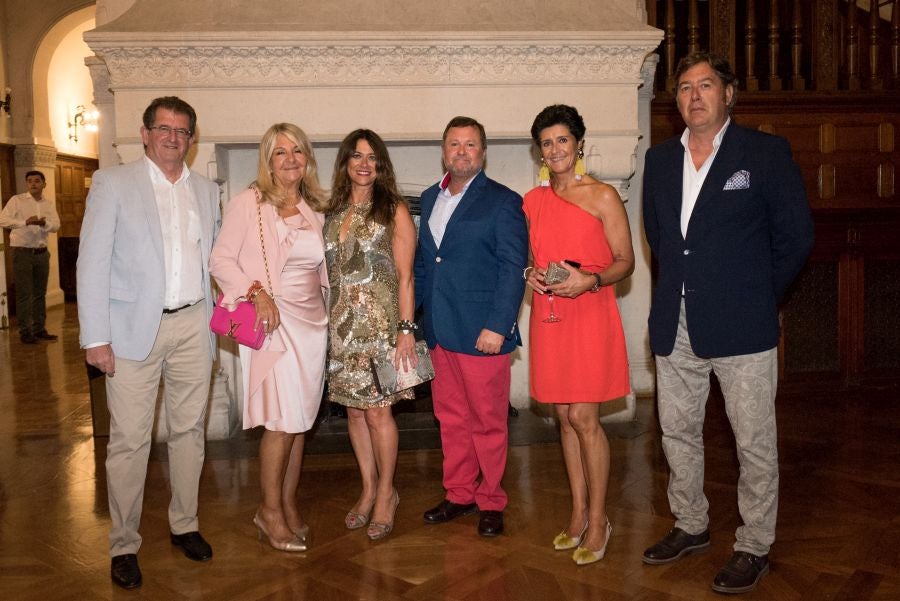 La tradicional fiesta de Teledonosti en el Palacio Miramar de San Sebastián volvió a congregar a diversos representantes de la sociedad guipuzcoana. 