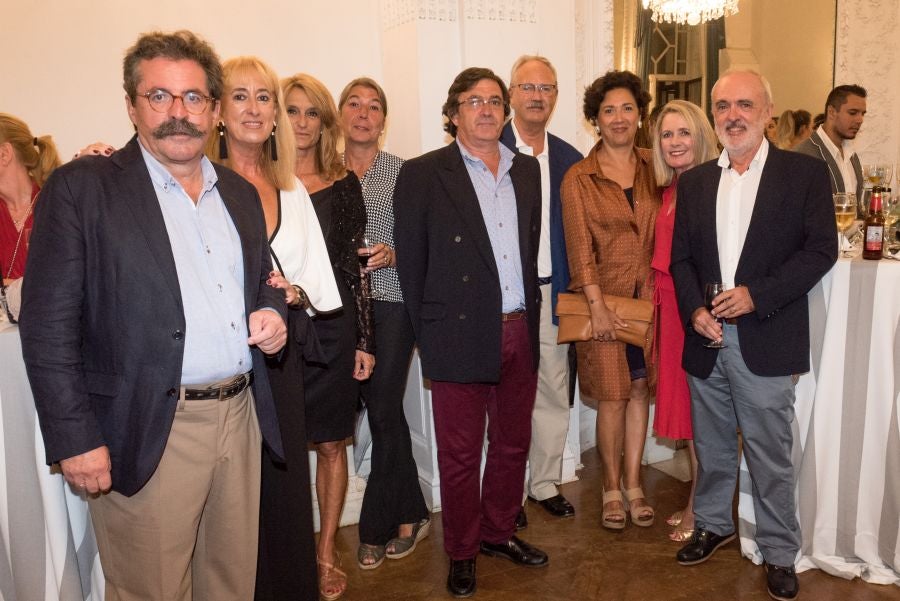 La tradicional fiesta de Teledonosti en el Palacio Miramar de San Sebastián volvió a congregar a diversos representantes de la sociedad guipuzcoana. 