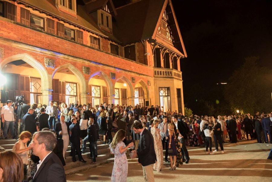 La tradicional fiesta de Teledonosti en el Palacio Miramar de San Sebastián volvió a congregar a diversos representantes de la sociedad guipuzcoana. 