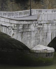 Imagen secundaria 2 - Por sus puentes los conoceréis la historia de Gipuzkoa