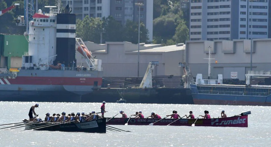 No pudo ser en el playoff de la ARC para Hibaika y San Juan B, que esta mañana en Pasaia han acabado por detrás de Santoña y Camargo, nuevas traineras de la ARC-1. Las dos traineras guipuzcoanas, en cambio, pierden la categoría al descender a la ARC-2.