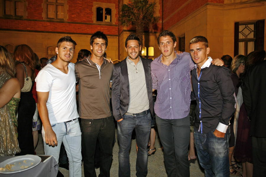 2010. Paco Sutil, Markel Bergara, De la Bella, Gorka Elustonto y Antonie Griezmann en la Semana Grande de San Sebasitán.