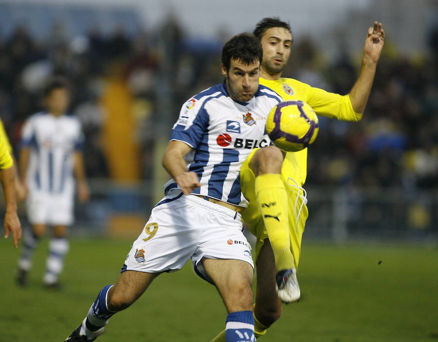2010. Agirretxe en el partido dentre el Villarreal B y la Real Sociedad. 