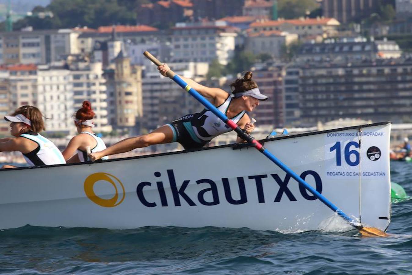 Kaiku y Tolosaldea se han erigido como las sorpresas de la primera jornada de la olimpiada del remo