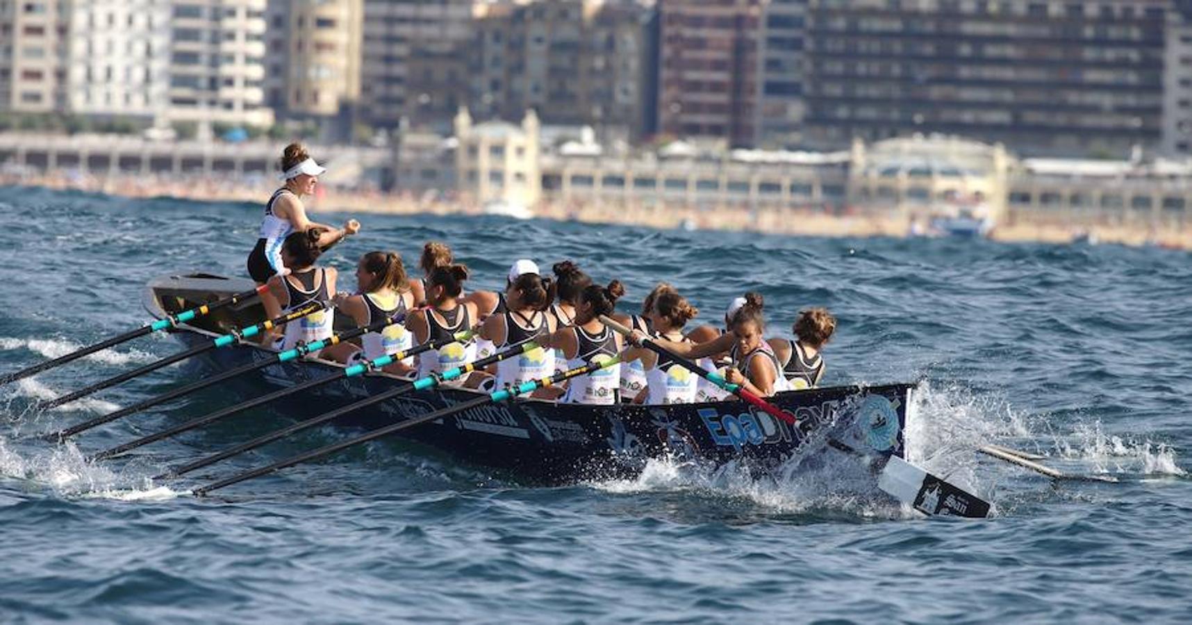 Kaiku y Tolosaldea se han erigido como las sorpresas de la primera jornada de la olimpiada del remo